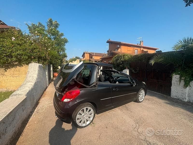 Usata Peugeot 207 CC 112 CV (82 kW) 2014 Nero Cabrio