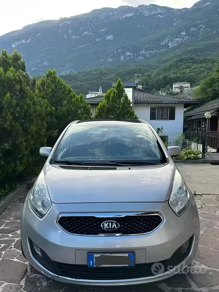 Usata Kia Venga Active 90 CV (66 kW) 2013 Grigio Utilitaria