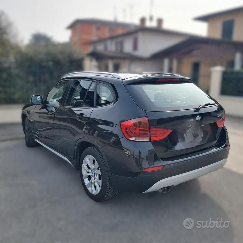 Usata BMW X1 143 CV (105 kW) 2010 Nero SUV