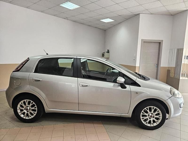 Usata Fiat Punto Evo Dynamic 95 CV (69 kW) 2011 Grigio Utilitaria