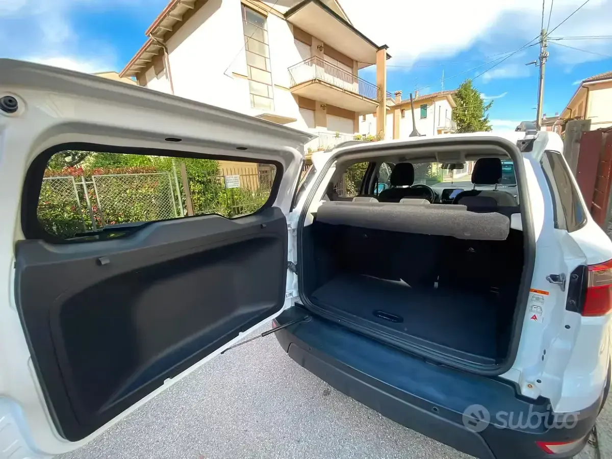 Usata Ford Ecosport 99 CV (72 kW) 2018 Bianco SUV