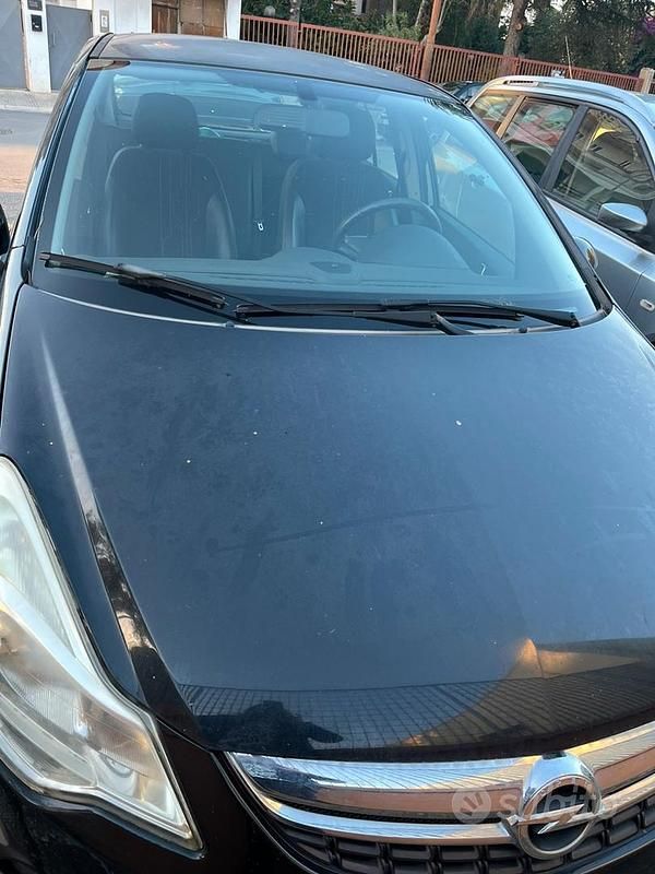 Usata Opel Corsa 85 CV (62 kW) 2013 Nero Utilitaria