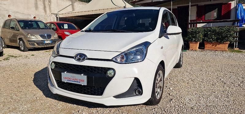 Usata Hyundai i10 67 CV (49 kW) 2018 Bianco Utilitaria