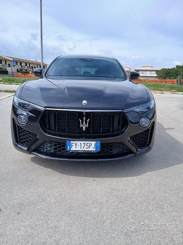Usata Maserati Levante 275 CV (202 kW) 2019 Nero SUV