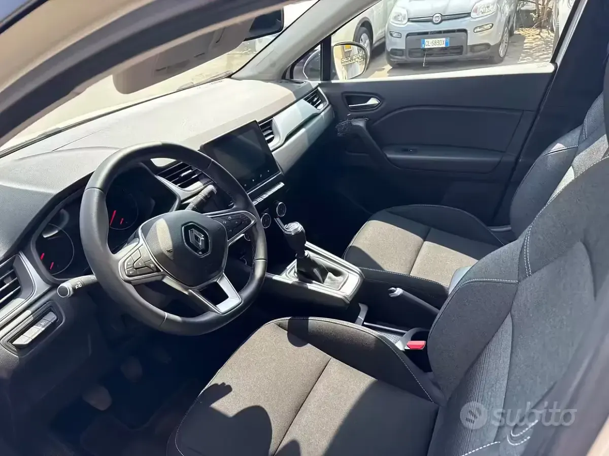 Occasion Renault Captur Techno 101 PK (74 kW) 2025 SUV