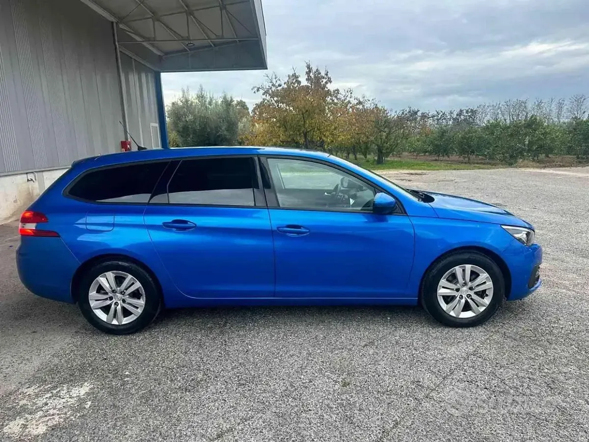 Begagnad Peugeot 308 Business-Line 131 HK (96 kW) 2020 Blå Kombi