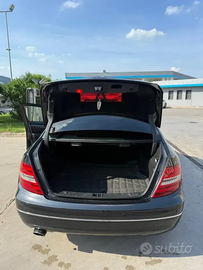 Usata Mercedes C200 136 CV (100 kW) 2011 Berlina