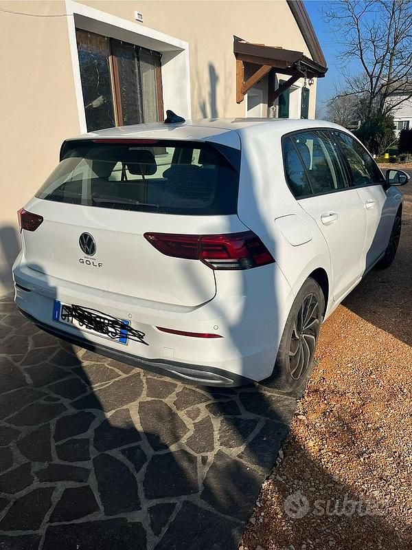 Usata VW Golf VIII 2023 Bianco Berlina