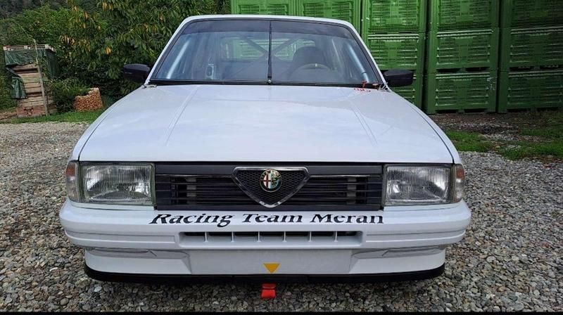 Usata Alfa Romeo 33 Quadrifoglio Verde 114 CV (83 kW) 1989 Berlina
