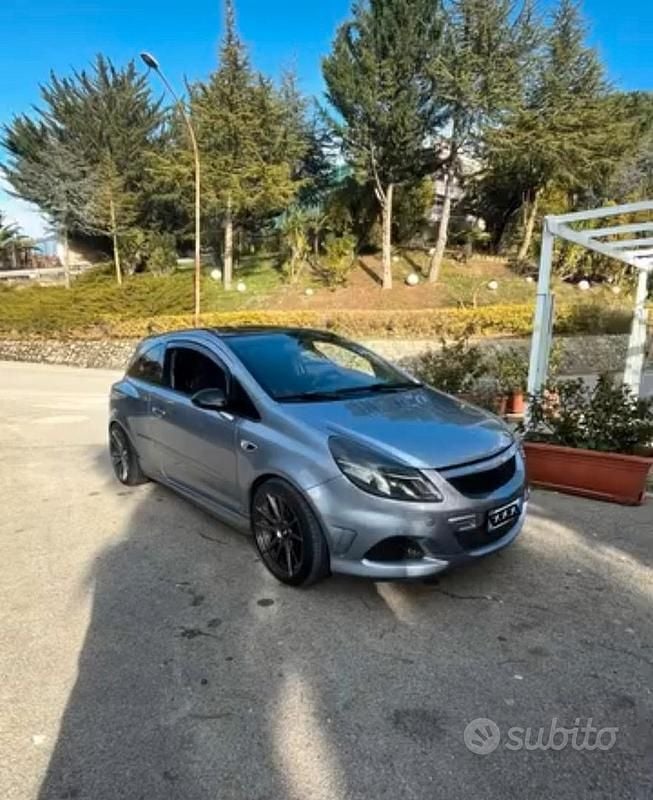 Usata Opel Corsa OPC 90 CV (66 kW) 2009 Grigio Utilitaria