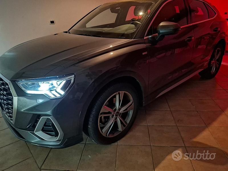Usata Audi Q3 Sportback 150 CV (110 kW) 2023 Grigio SUV