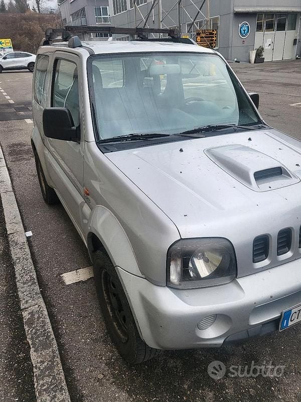 Usata Suzuki Jimny 2005 Grigio SUV
