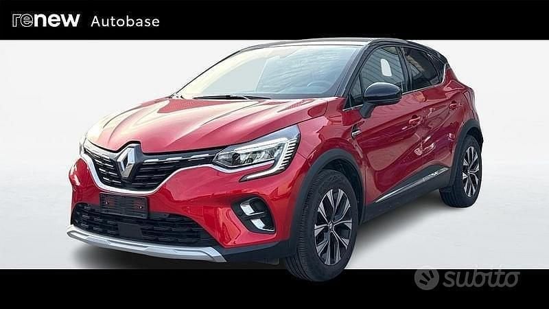 Usata Renault Captur Techno 91 CV (66 kW) 2022 Rosso SUV