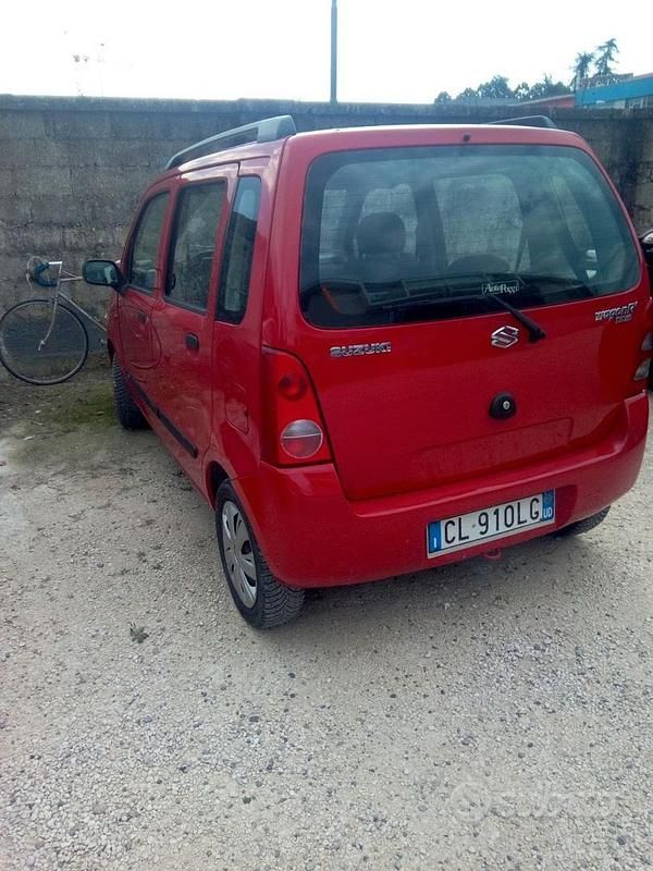 Usata Suzuki Wagon R+ 2004 Rosso Monovolume