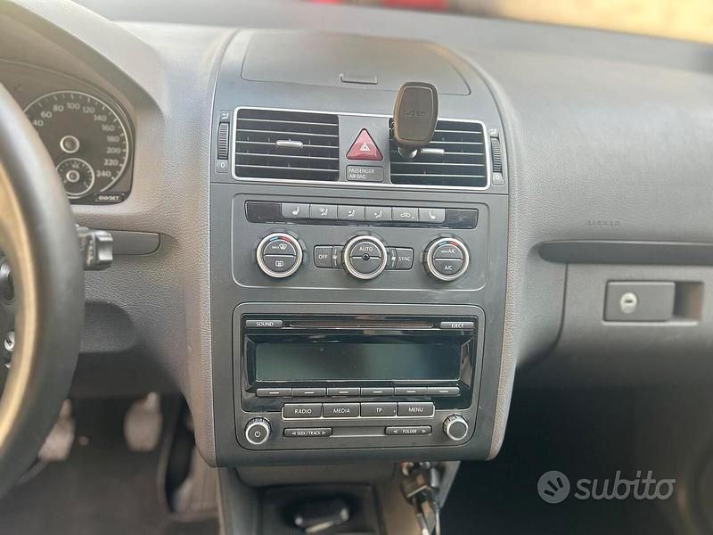 Usata VW Touran Comfortline 105 CV (77 kW) 2013 Nero Monovolume