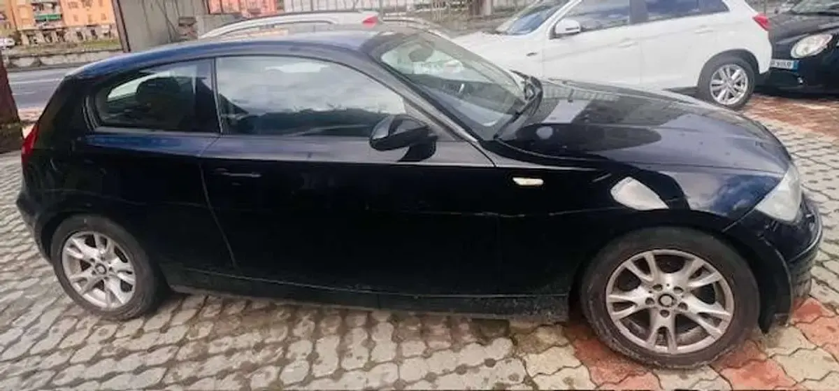 Usata BMW 118 143 CV (105 kW) 2007 Nero Utilitaria