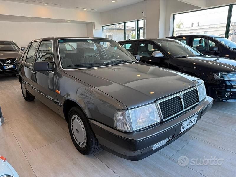 Grigio Usata 1987 Lancia Thema Tre volumi | 3700 € - Immagine 1/4