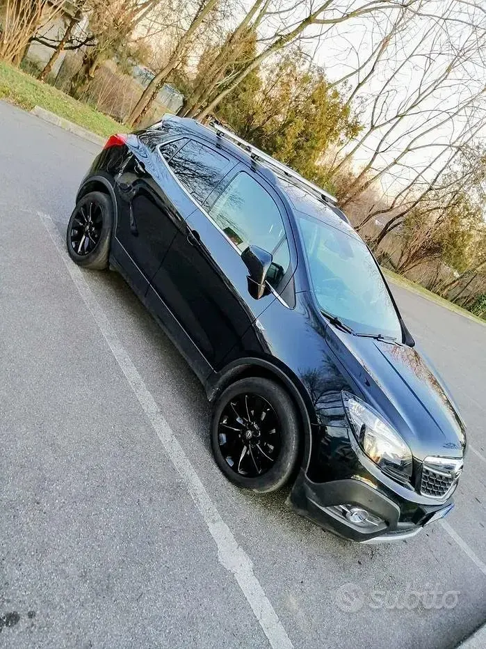 Usata Opel Mokka Cosmo 116 CV (85 kW) 2015 Nero SUV