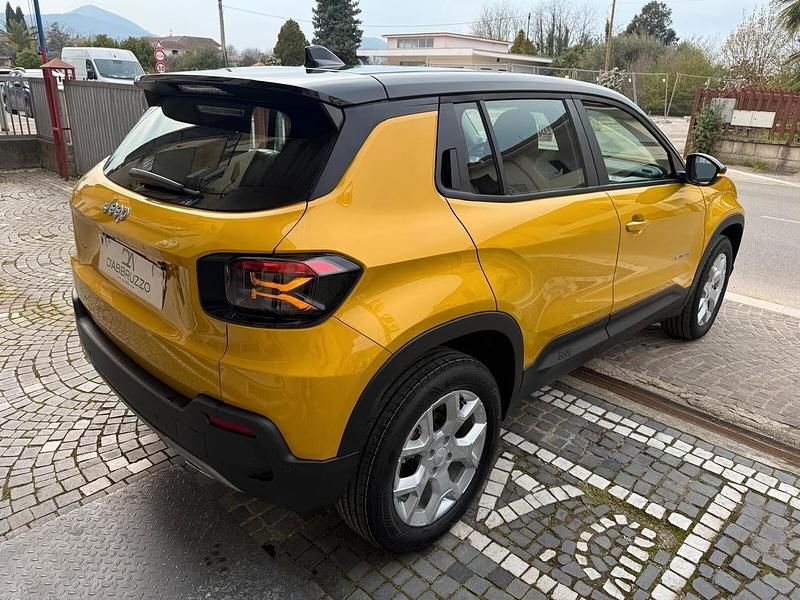 Nuova Jeep Avenger Altitude 101 CV (74 kW) 2025 Giallo SUV