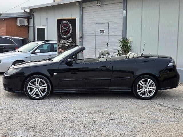 Usata Saab 9-3 Cabriolet Linear 150 CV (110 kW) 2009 Nero Cabrio