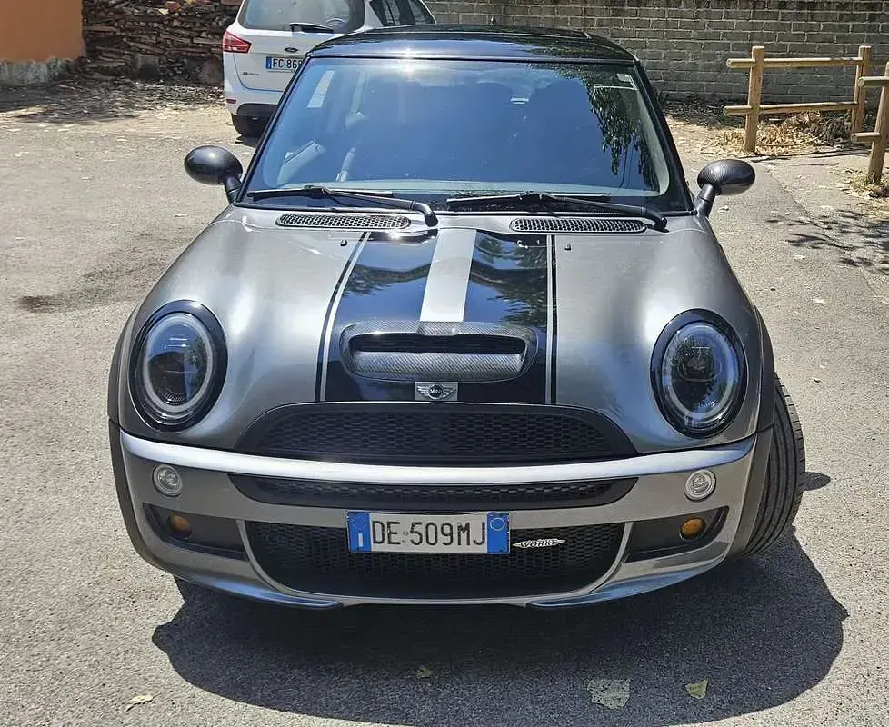 Usata Mini Cooper S 170 CV (125 kW) 2006 Grigio Utilitaria