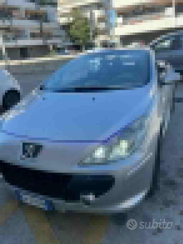 Grigio Usata 2008 Peugeot 307 CC Cabrio | 2500 € (Buon prezzo) - Immagine 1/4