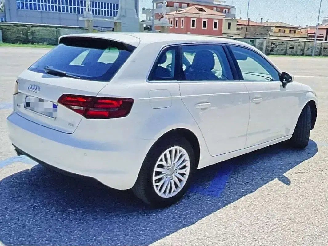Usata Audi A3 Ambiente 105 CV (77 kW) 2014 Berlina