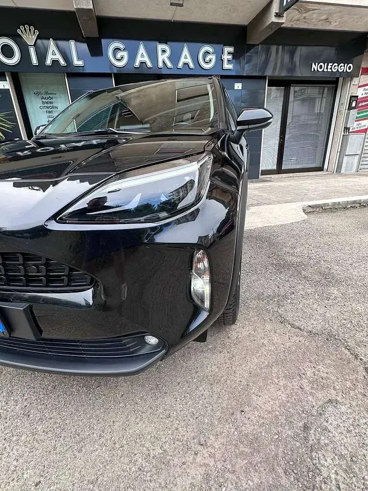 Usata Toyota Yaris Cross Business Edition 92 CV (67 kW) 2022 Nero SUV