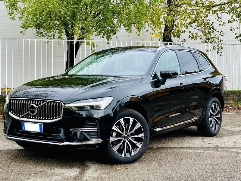 Usata 2022 Volvo XC60 Plus SUV | 37.000 € (Super prezzo) - Immagine 1/4