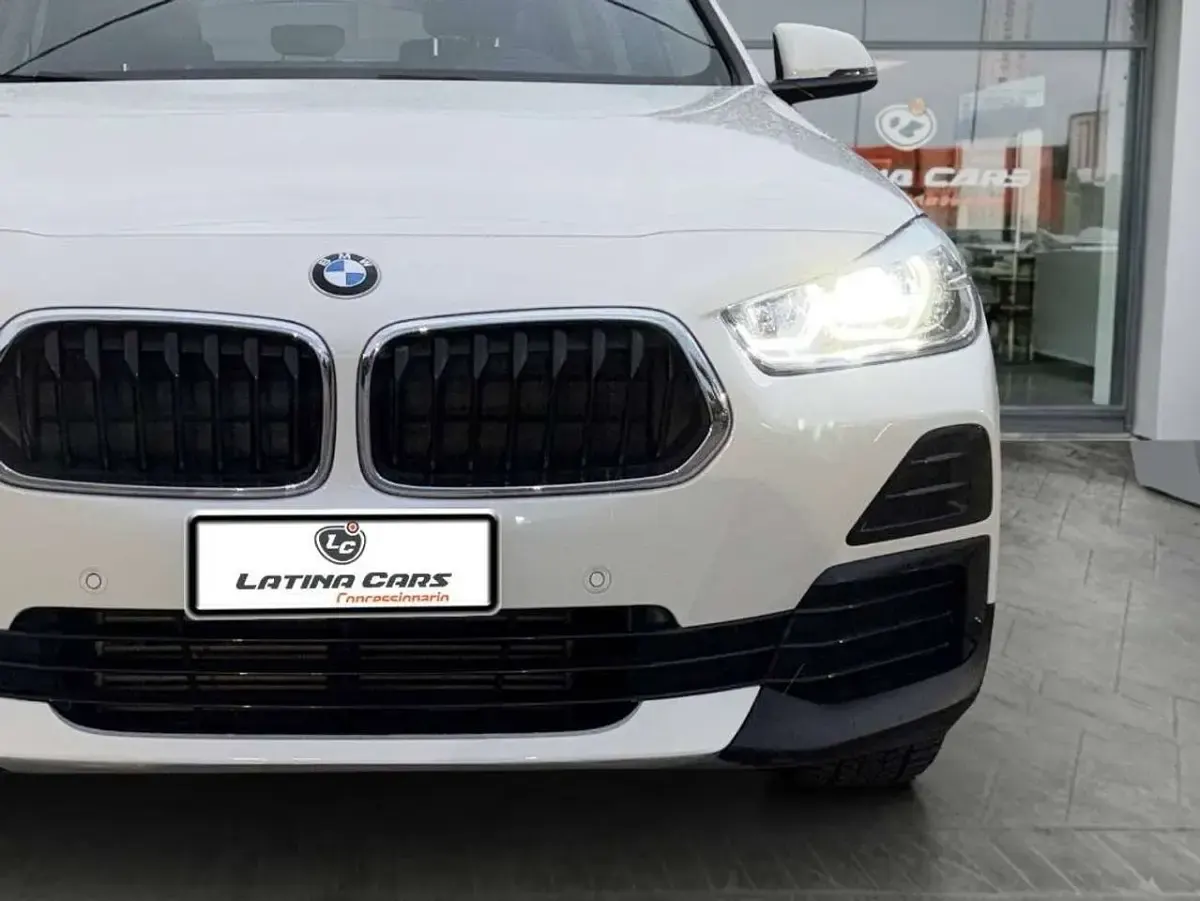Usata BMW X2 Efficient Dynamics 116 CV (85 kW) 2023 Bianco SUV
