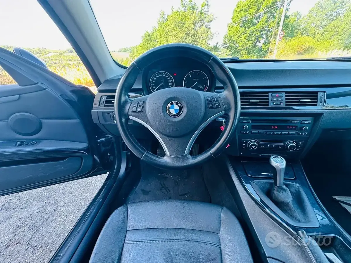 Usata BMW 320 184 CV (135 kW) 2011 Nero Coupé