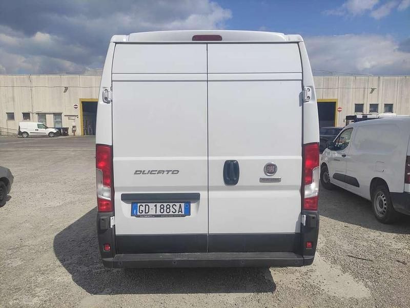 Usata Fiat Ducato 140 CV (102 kW) 2021 Bianco Furgone