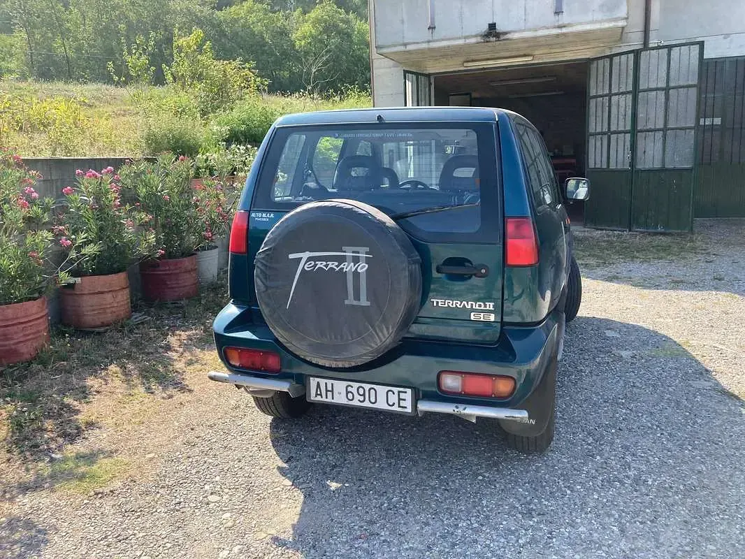 Usata Nissan Terrano SE 99 CV (72 kW) 1995 Blu/azzurro SUV