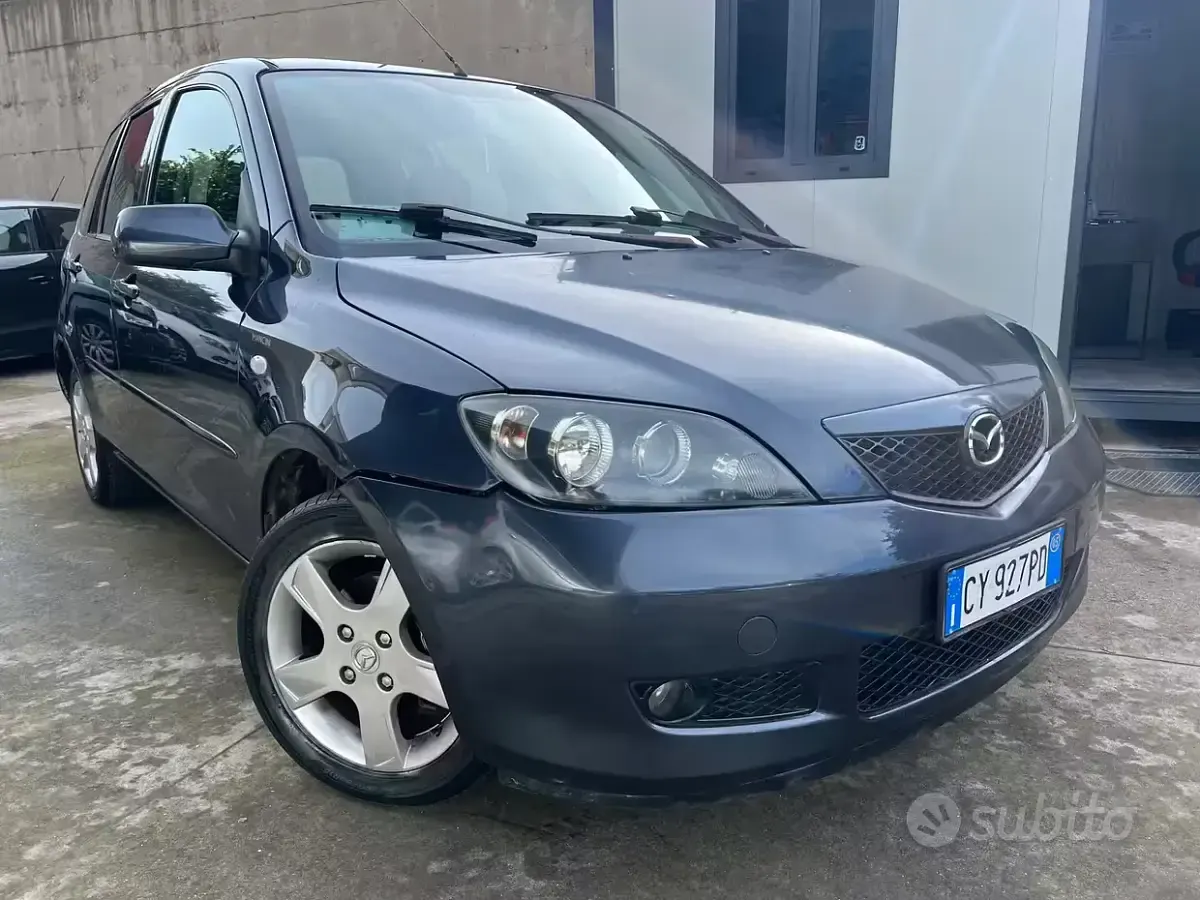 Usata Mazda 2 75 CV (55 kW) 2005 Utilitaria