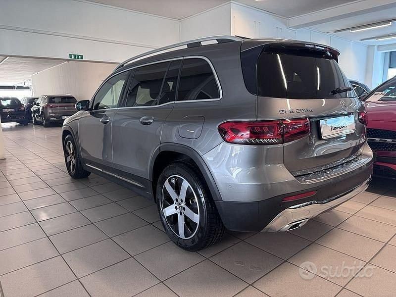 Usata Mercedes GLB200 Sport 150 CV (110 kW) 2020 Grigio SUV