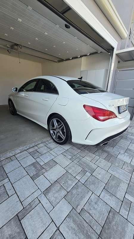 Usata Mercedes CLA200 Premium 136 CV (100 kW) 2014 Bianco Berlina