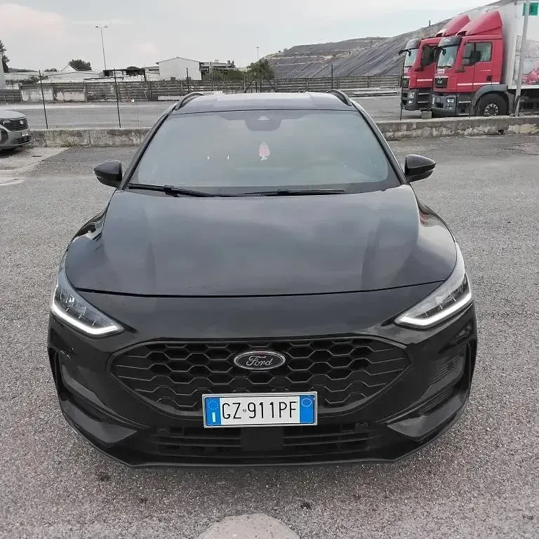 Usata Ford Focus ST-Line 115 CV (84 kW) 2025 Agate black metallic Station wagon