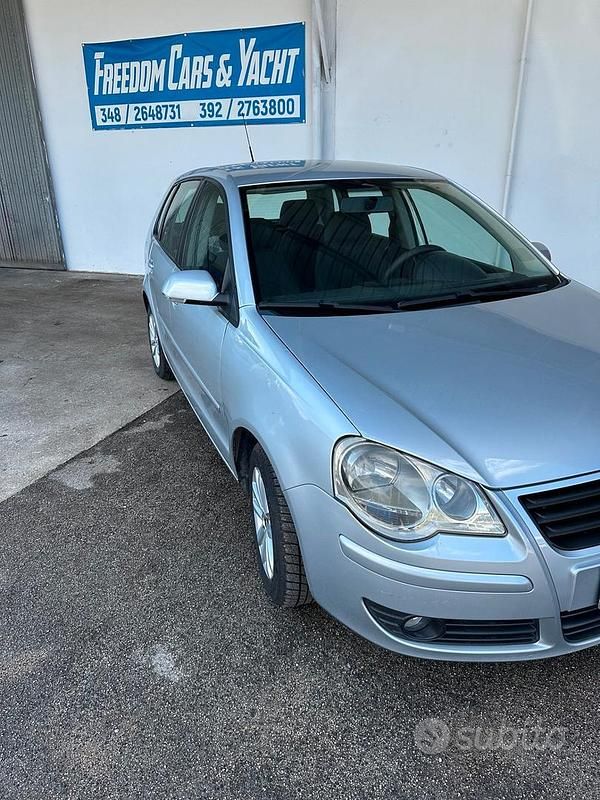 Usata VW Polo Comfortline 80 CV (58 kW) 2008 Grigio Utilitaria
