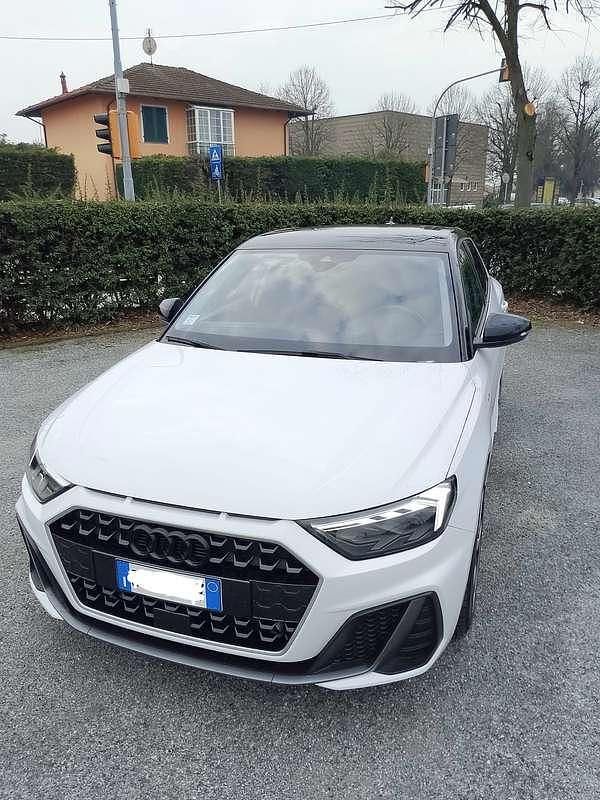 Usata Audi A1 Sportback Ambiente 116 CV (85 kW) 2023 Utilitaria