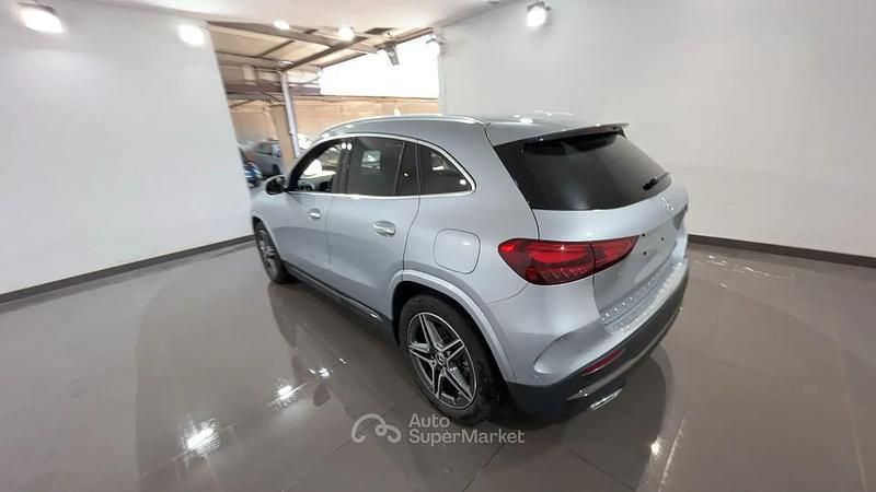Usata Mercedes GLA200 Advanced Plus 150 CV (110 kW) 2025 Argento SUV