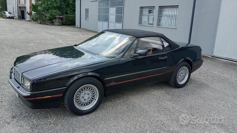 Usata Cadillac Allante 173 CV (127 kW) 1992 Nero Cabrio