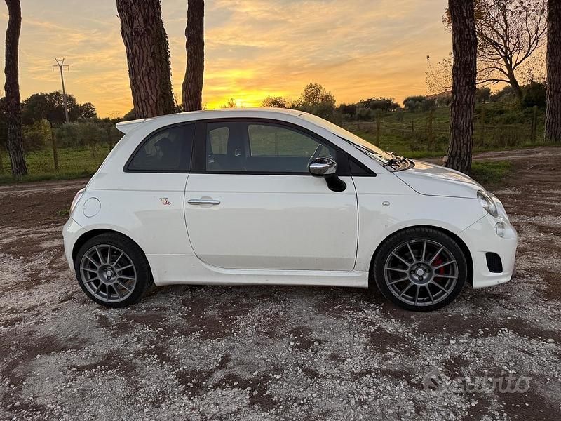 Usata Abarth 500 Custom 140 CV (102 kW) 2014 Bianco Berlina