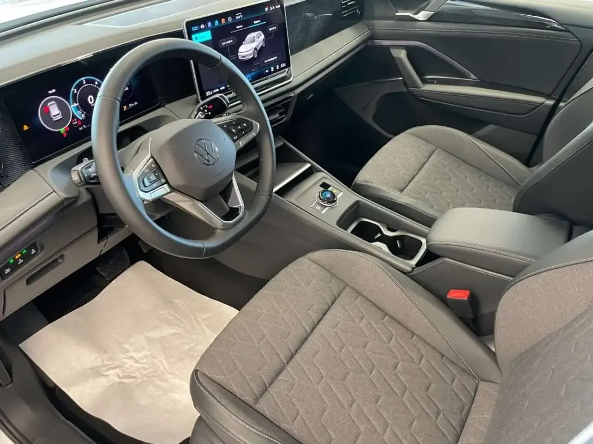 Nuova VW Tiguan Edition 150 CV (110 kW) 2026 Pure white SUV