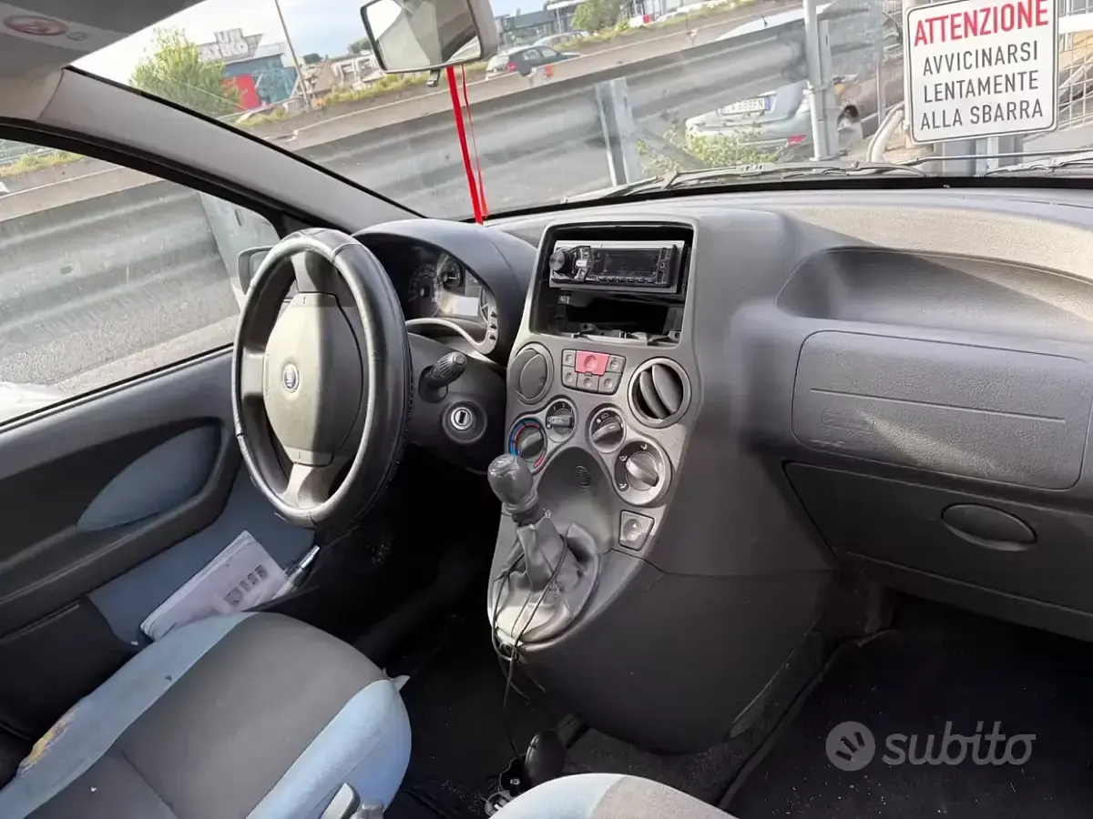 Usado Fiat Panda 4x4 Climbing 69 CV (50 kW) 2007 Gris Utilitario