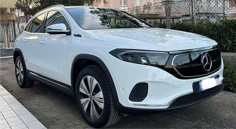 Usata Mercedes EQA250 139 kW (190 CV) 2021 Bianco SUV