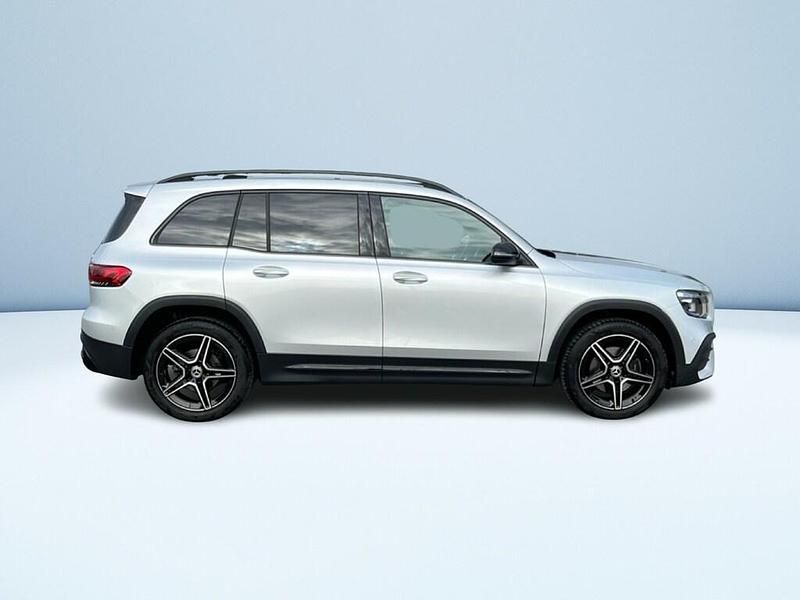 Usata Mercedes GLB200 Premium 150 CV (110 kW) 2022 Argento metallizzato SUV