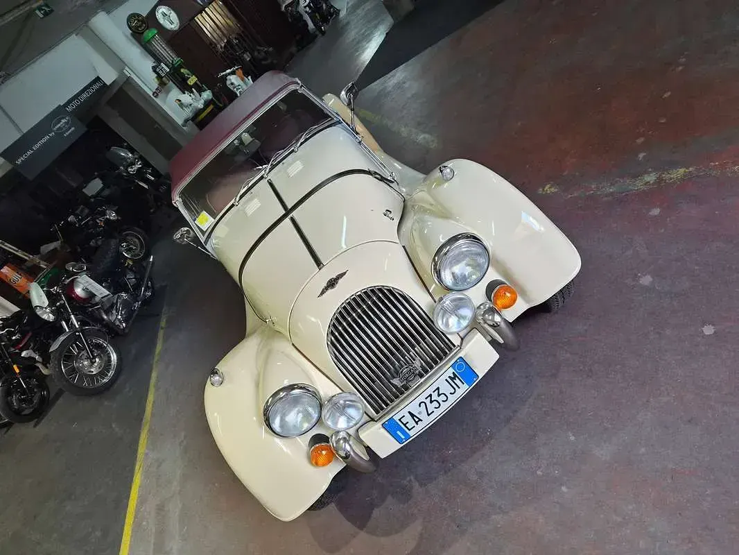 Usata Morgan 4/4 111 CV (81 kW) 2010 Beige Cabrio