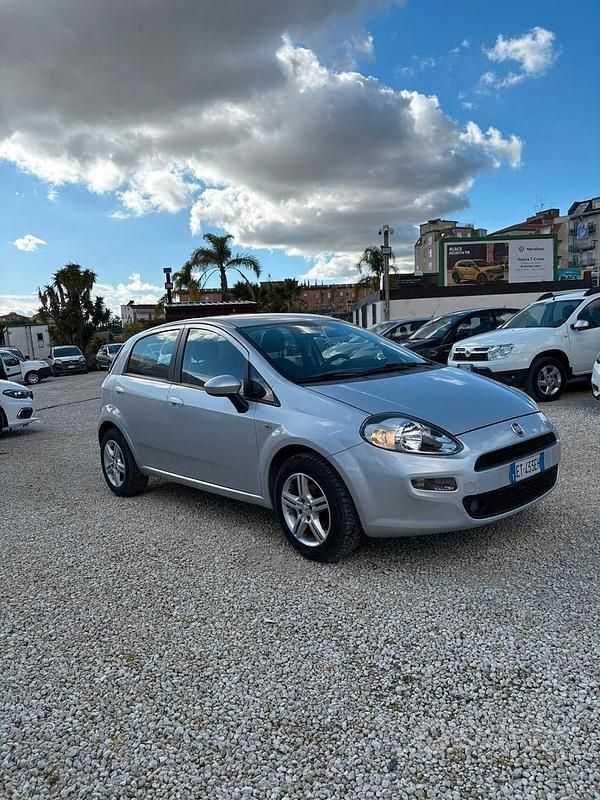 Usata Fiat Punto Evo 95 CV (69 kW) 2013 Grigio Utilitaria
