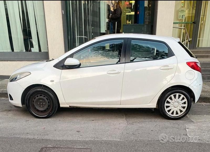 Usata Mazda 2 68 CV (50 kW) 2009 Utilitaria