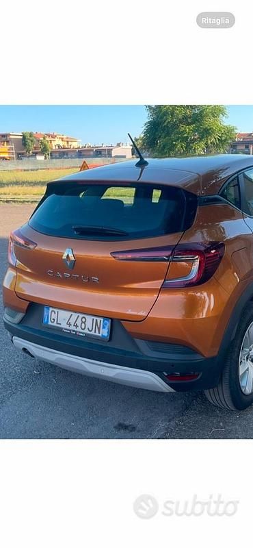Usata Renault Captur 101 CV (74 kW) 2021 Marrone SUV